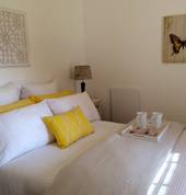 House Dressings home staging- Bedroom example