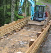 double sides retaining wall on narrow driveway